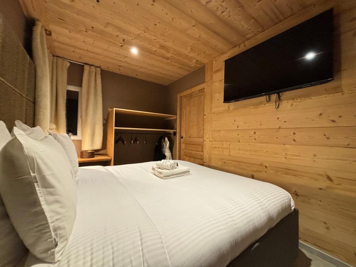 Les Secrets - Suites & Apartments Монрьон Экстерьер фото